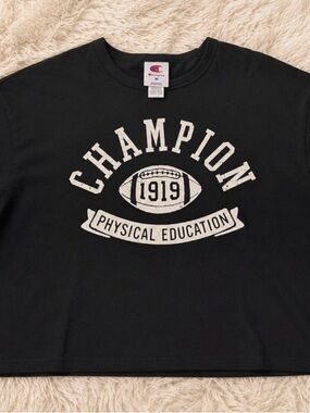 Champion Black Cropped Graphic Tee with White Print